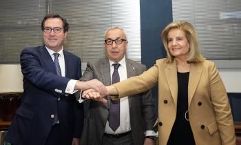 De izda. a dcha., el presidente de CEOE, Antonio Garamendi; el presidente del COE, Alejandro Blanco y la presidenta de la Fundación CEOE, Fátima Báñez